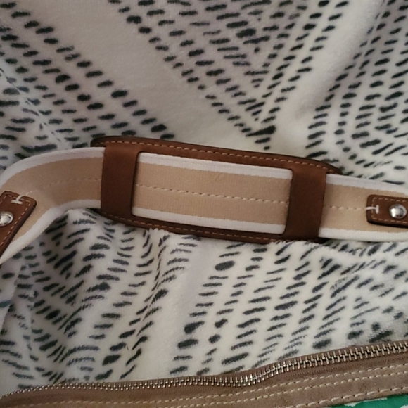 Coach patchwork purse🎉🎉HP🎉🎉 - Picture 4 of 11